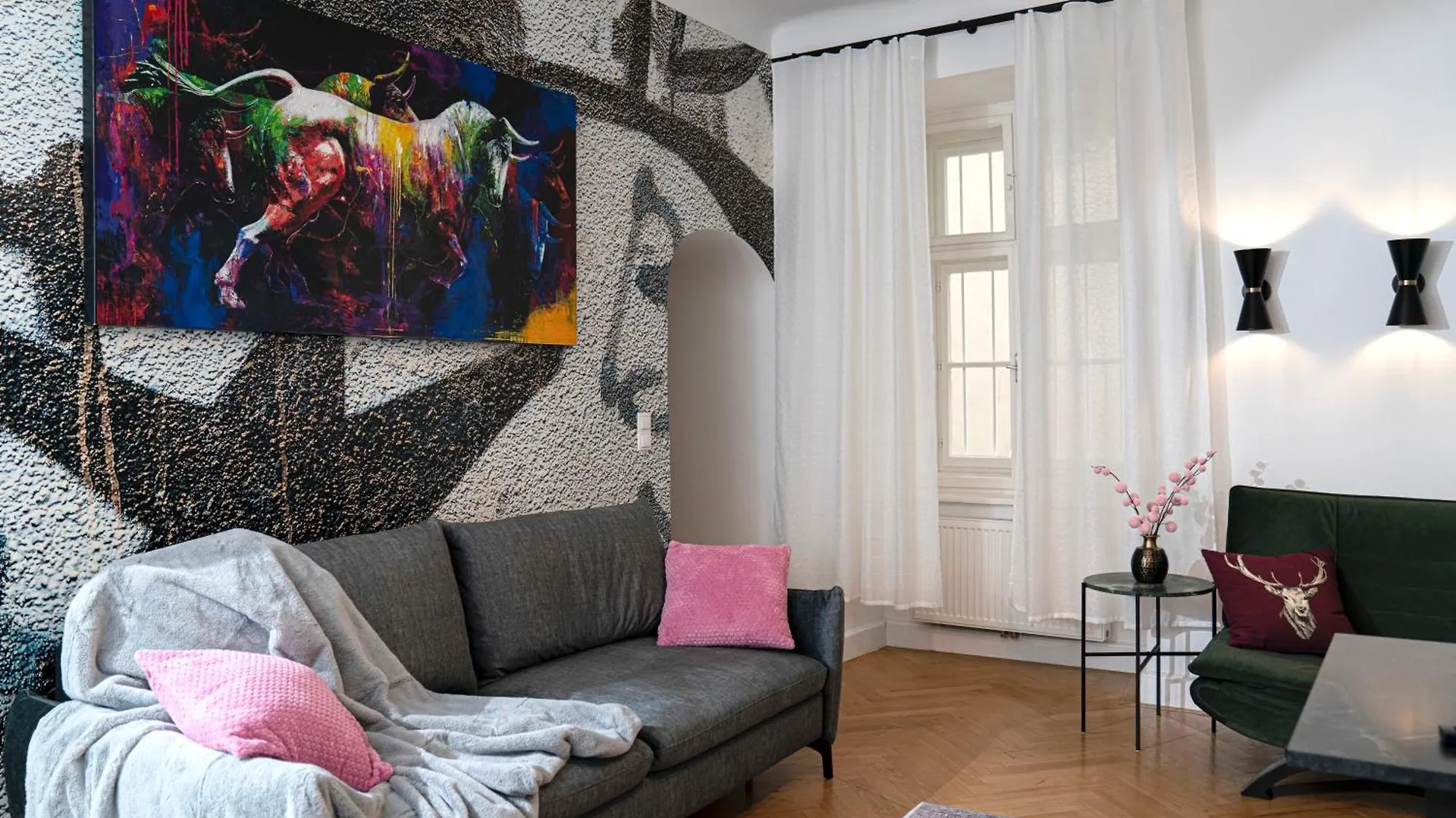 Central Stephansdom Apartment I Netflix I Self Check In Vienna