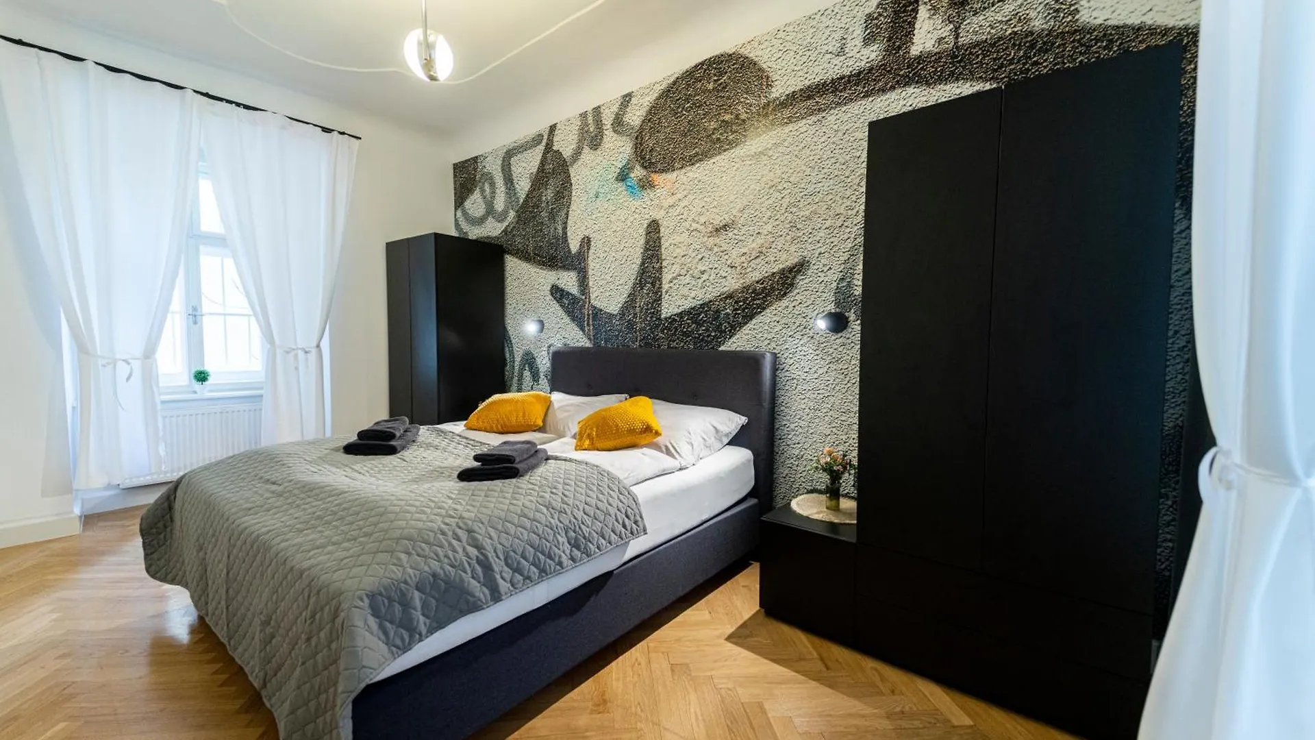 Central Stephansdom Apartment I Netflix I Self Check In Vienna 0*,  Austria